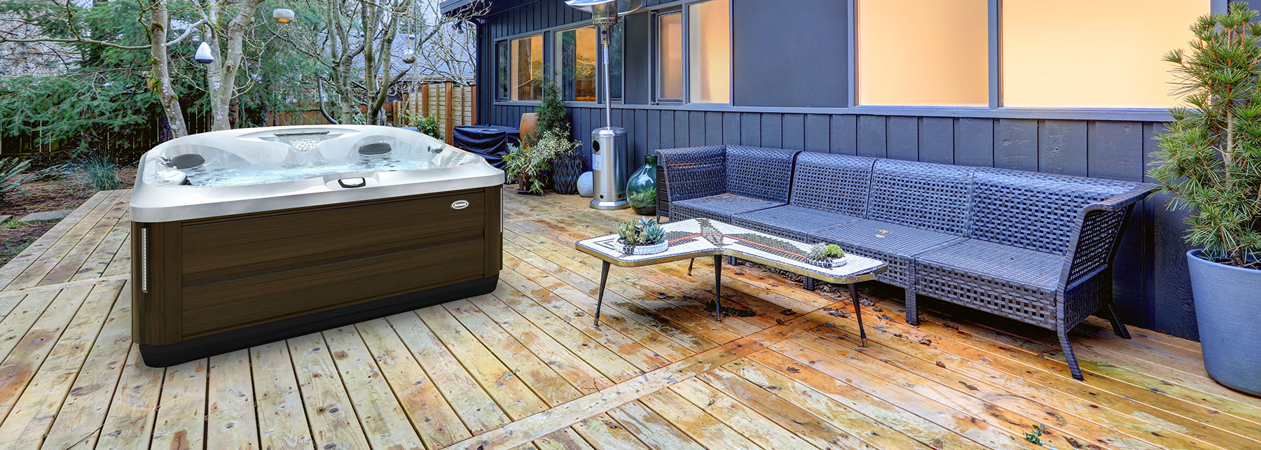 Explore Jacuzzi® Hot Tubs Features