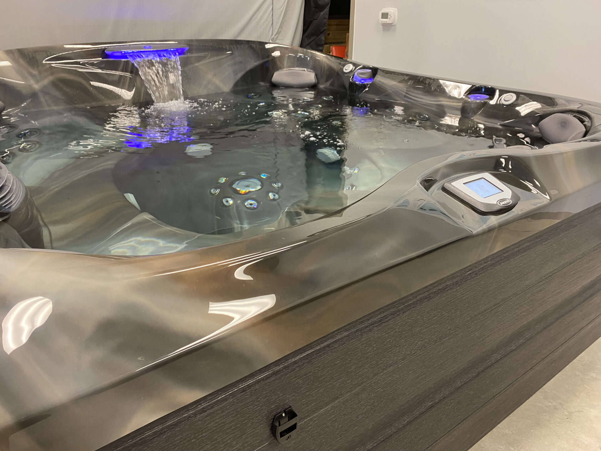 2025 DEMO MODEL J-485™ Midnight/Smoked Ebony