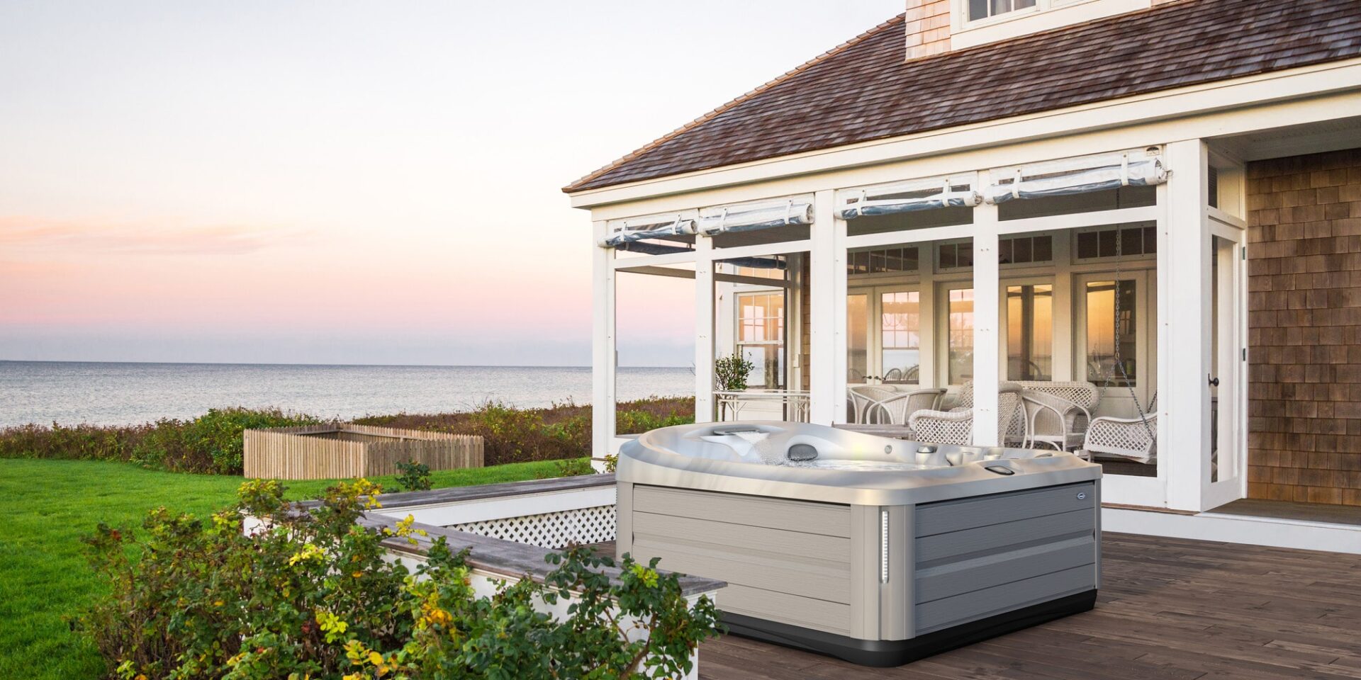Jacuzzi Hot Tub Lifestyle Image