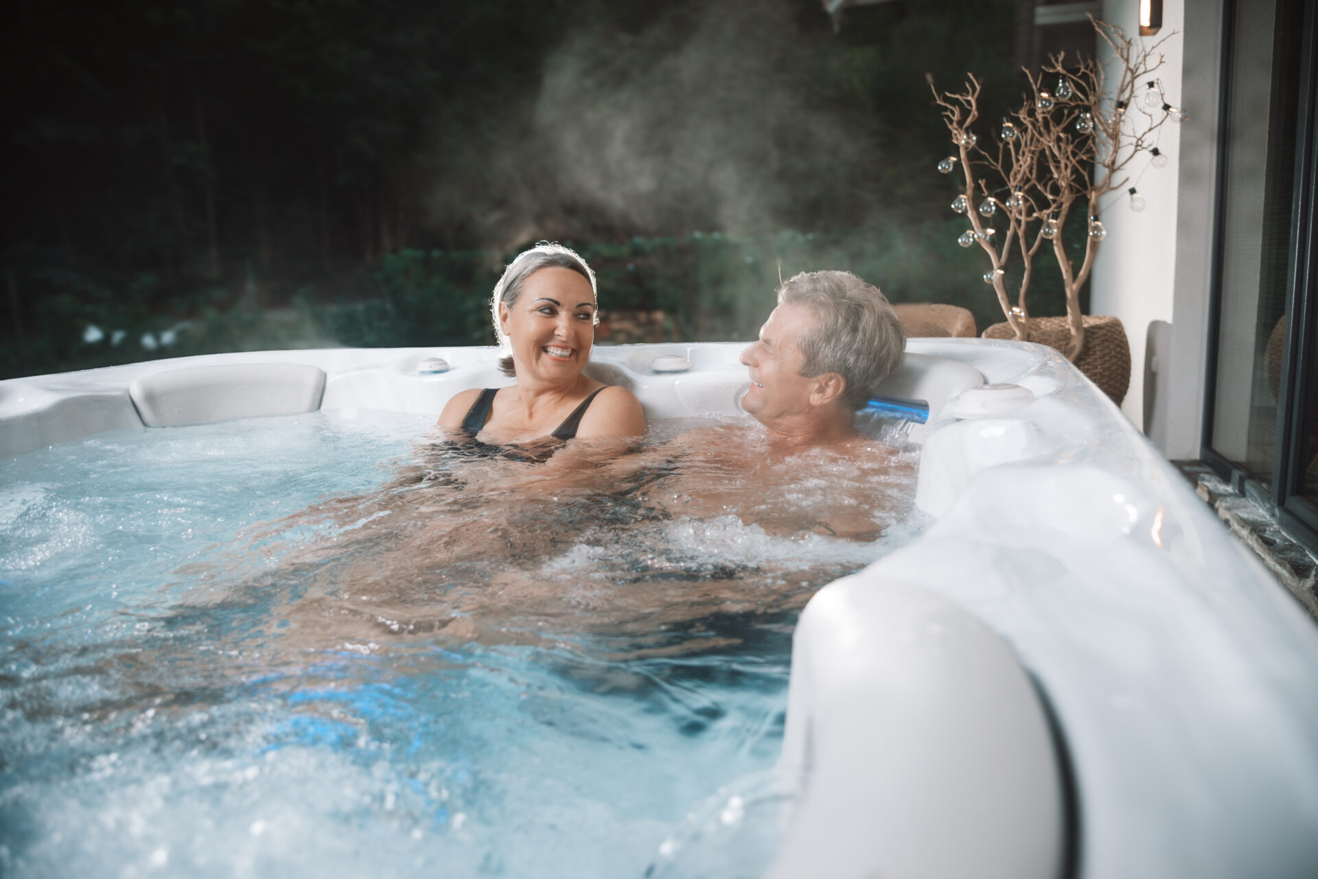When Should You Replace Your Hot Tub Cover?Image